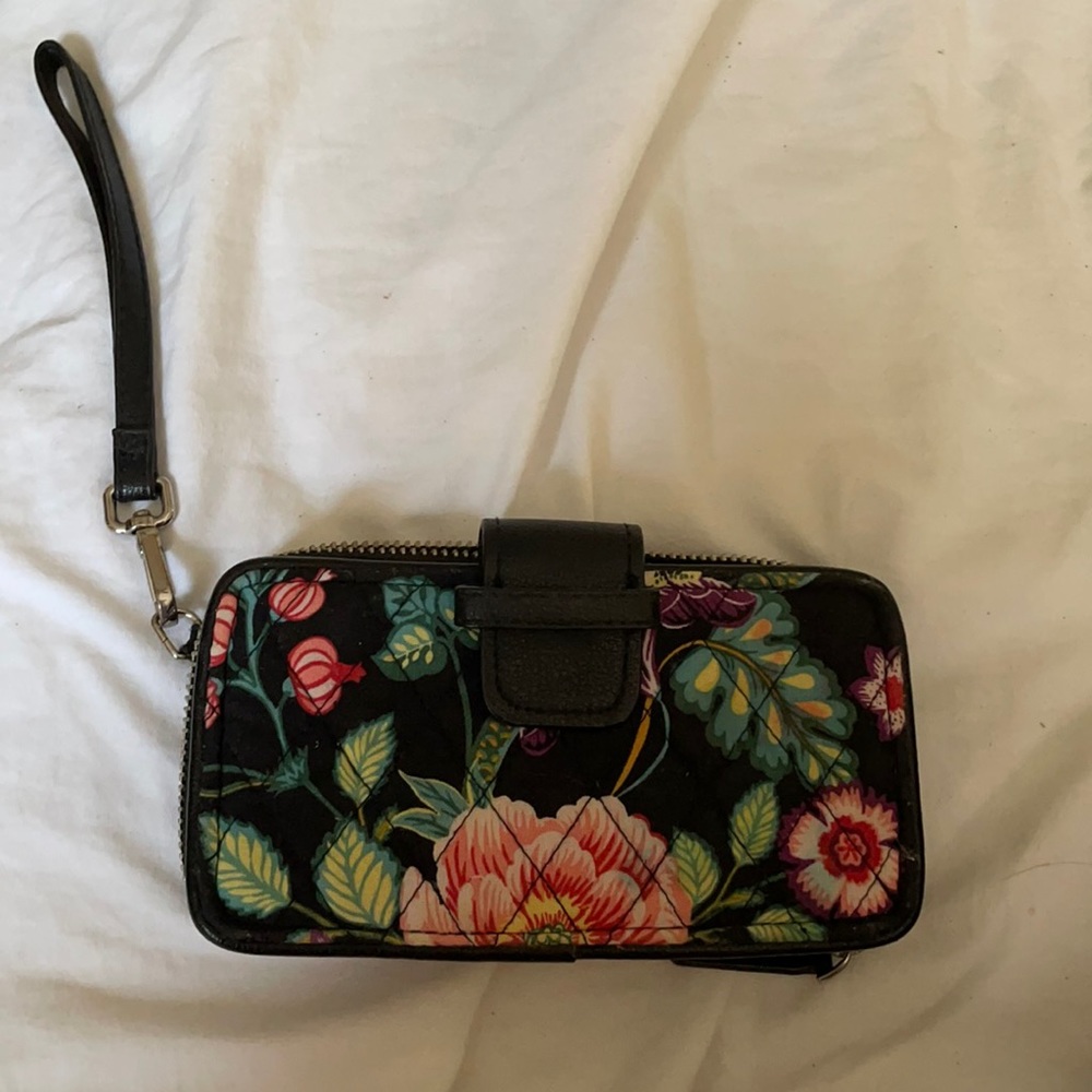 Vera bradley wristlet